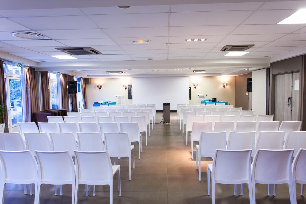 Du Parc Roissy - Parc Des Expositions Hotel